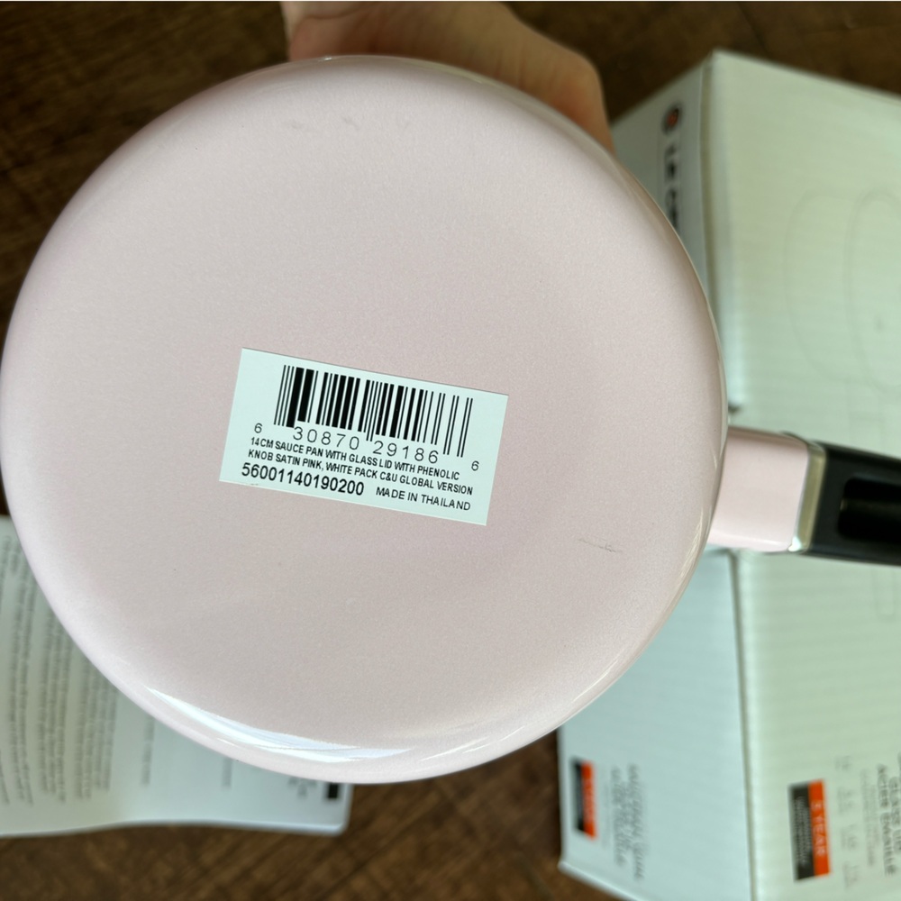 NIB | Le Creuset Saucepan with glass lid | SATIN PINK RARE - Picture 8 of 9